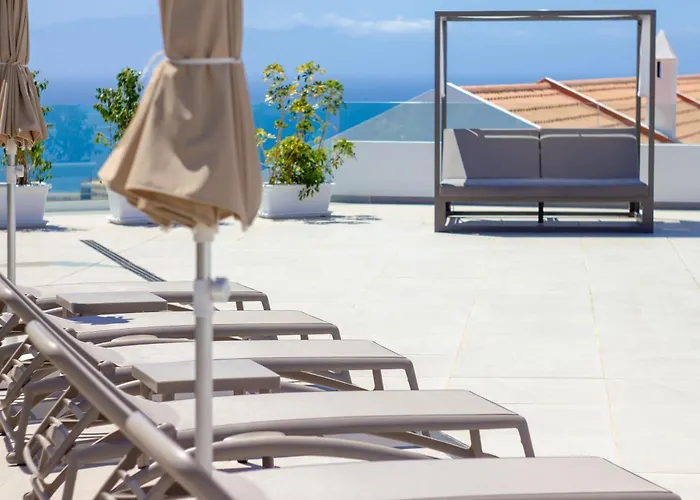 Costa Adeje Garden Aparthotel 3*