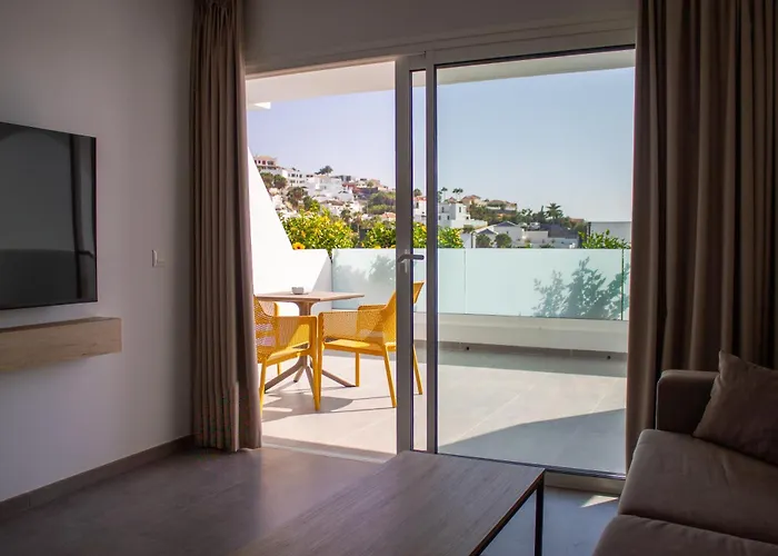 Costa Adeje Garden Ξενοδοχείο με διαμερίσματα 3*