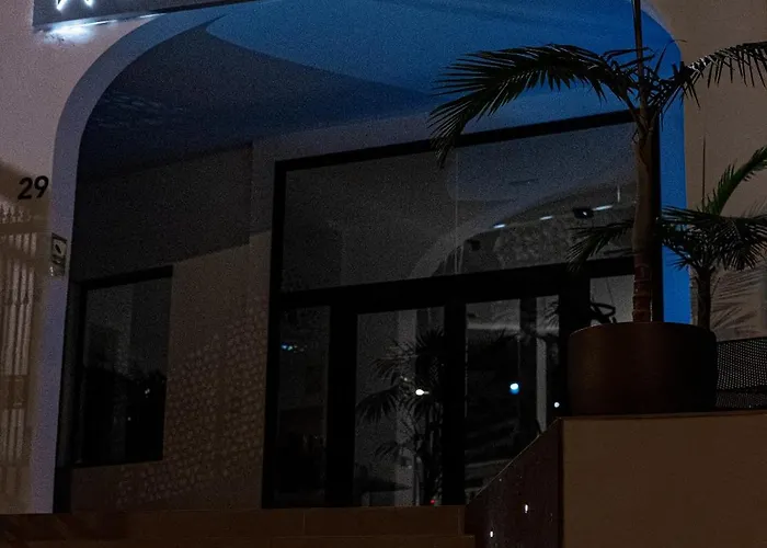 Ξενοδοχείο με διαμερίσματα Costa Adeje Garden 3*